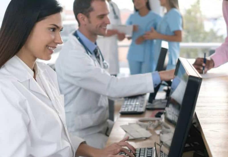 Patient data and RIS as part of the imaging workflow